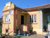 House 48 km from the beach front 1