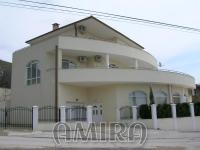 Furnished villa near the Royal Palace front