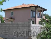 New house in Bulgaria near a lake