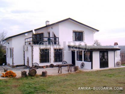 Huge renovated house 32 km from Varna