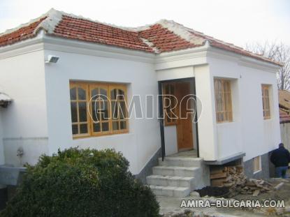 Renovated house 25km from Varna