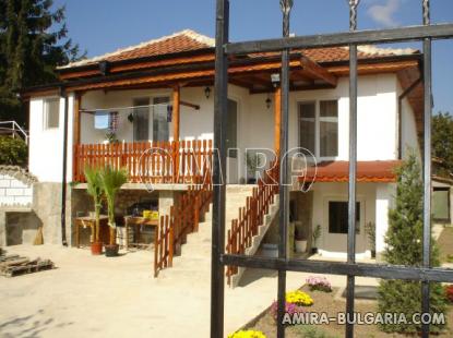 Renovated house 4km from Kamchia beach