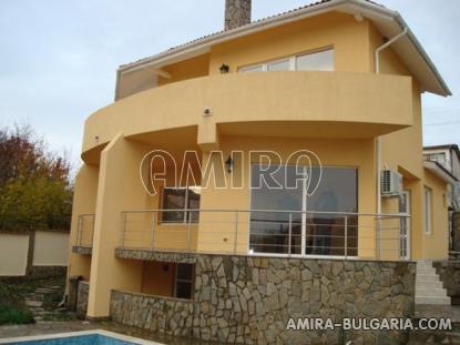 House in Bachik 400 m from the beach front