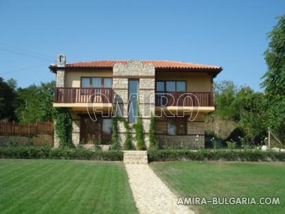 House in authentic Bulgarian style front 2