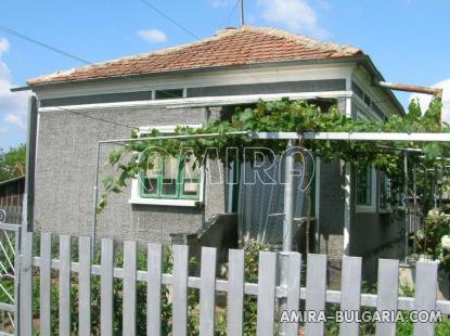 Cozy house near Dobrich front