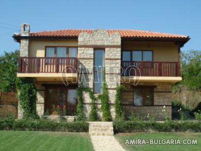 House in authentic Bulgarian style 1