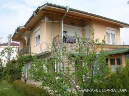 Furnished house in Varna Trakata
