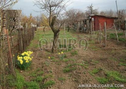 Stone house 10km from the beach garden 1