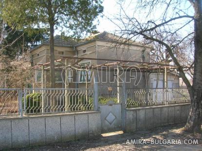 House with garage 48 km from the beach side 3