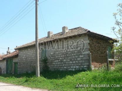 Bulgarian house near a lake back