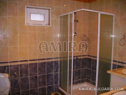 Renovated house 25 km from Varna bathroom