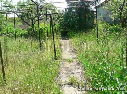 Bulgarian house near a lake garden