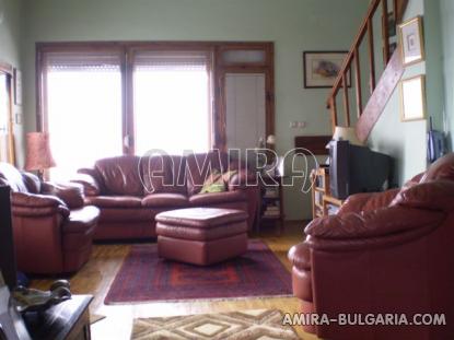 Furnished house 10km from Varna living room