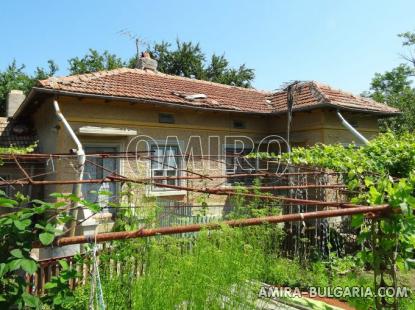 Bulgarian house 40 km from the beach