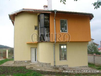 New 2 bedroom house in Bulgaria 4 km from the beach back 1