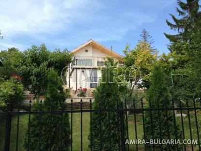 Sea view villa in Balchik garden