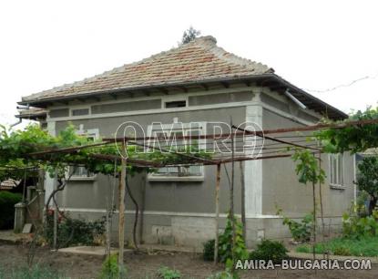 Holiday home 9 km from the beach
