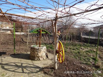House in Bulgaria 26 km from the beach garden 3