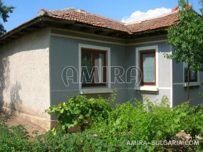 House 13 km from Dobrich, Bulgaria side 2