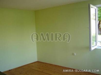 Renovated house 32 km from the beach room 3