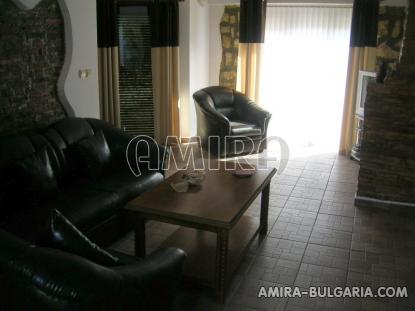 Furnished house 7 km from the beach living room