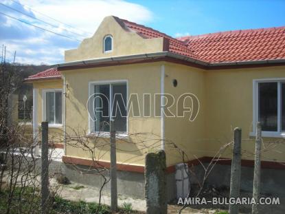 Renovated holiday home 6 km from the beach front 3