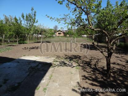 Furnished house in Bulgaria garden