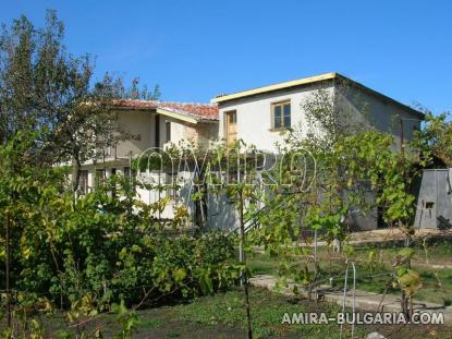 Big house 18 km from Varna side 3
