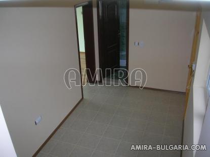 Massive 3 bedroom house 7 km from Balchik entry