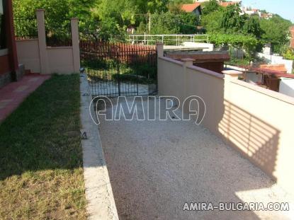 Furnished sea view villa in Bulgaria parking lots