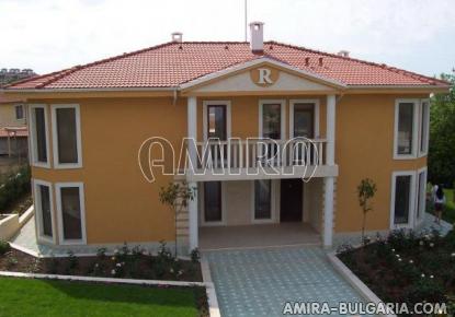 Huge sea view villa in Byala front 1