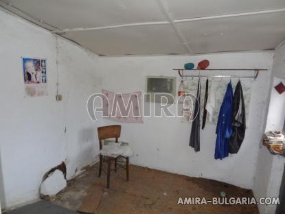 Bulgarian house with big plot room 4