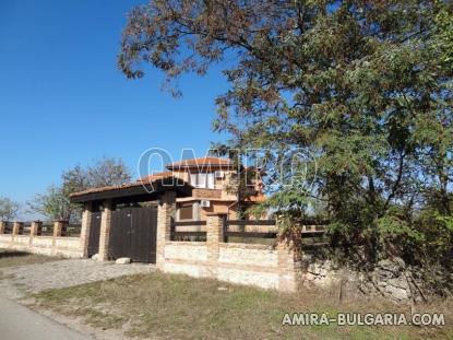 Furnished 4 bedroom house near Varna 4