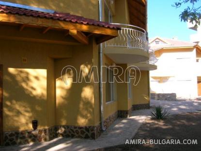 Furnished villa in Kranevo 600 m from the beach