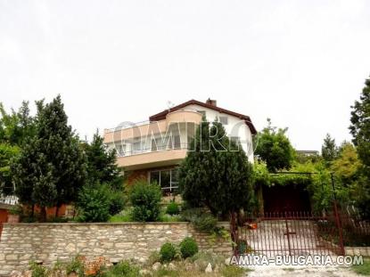 Family hotel near the Royal Palace in Balchik 2