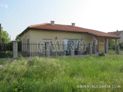 House near Varna 14km from the beach back 2