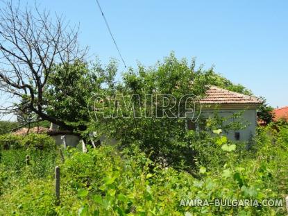 House in Bulgaria 28km from the beach garden 3