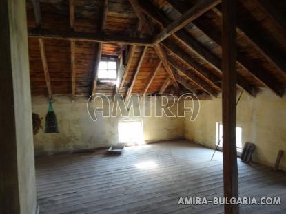 Bulgarian town house attic 3