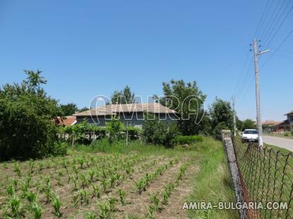 House in Bulgaria 34km from the beach garden 2