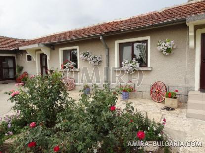Furnished house in Bulgaria garden 4