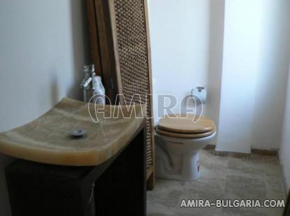 Sea view villa in Varna bath