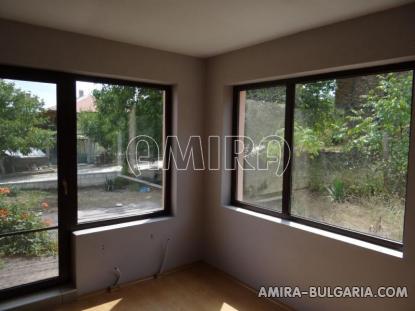 New house 15km from Varna 18