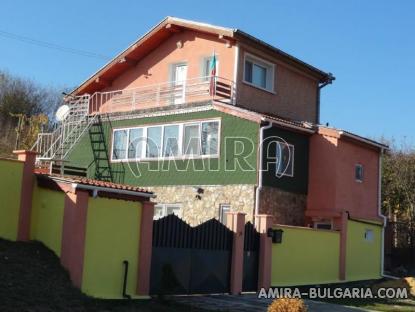 Furnished house with pool in Bulgaria