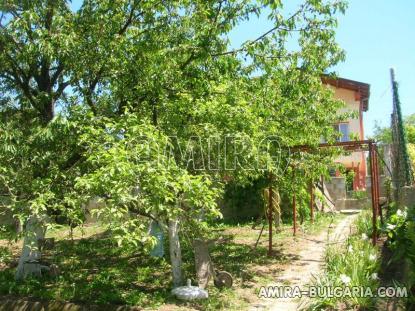 Sea view villa in Varna garden