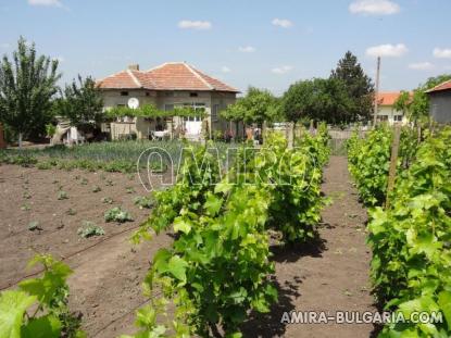 Renovated house with garage in Bulgaria 6