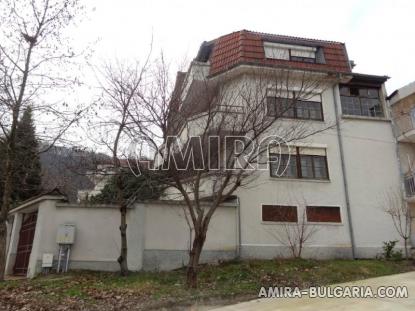 Huge sea view house in Varna 1