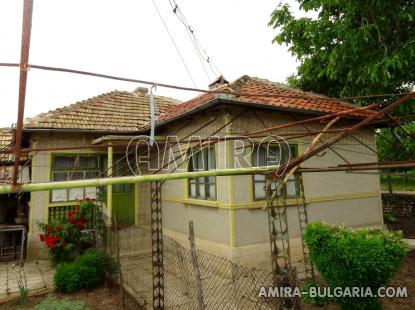 Holiday home 9km from the beach