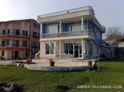 Massive house in Varna 1