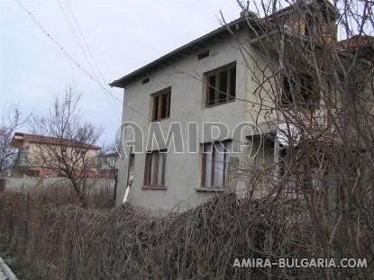 Big unfinished house near Albena 8