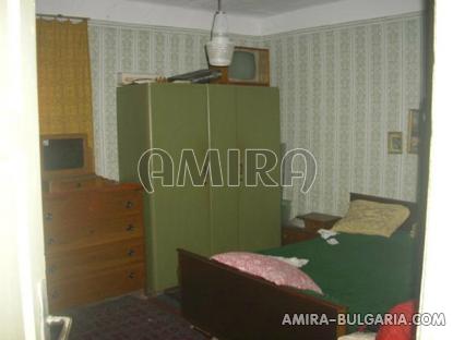 House in Bulgaria near a dam 6